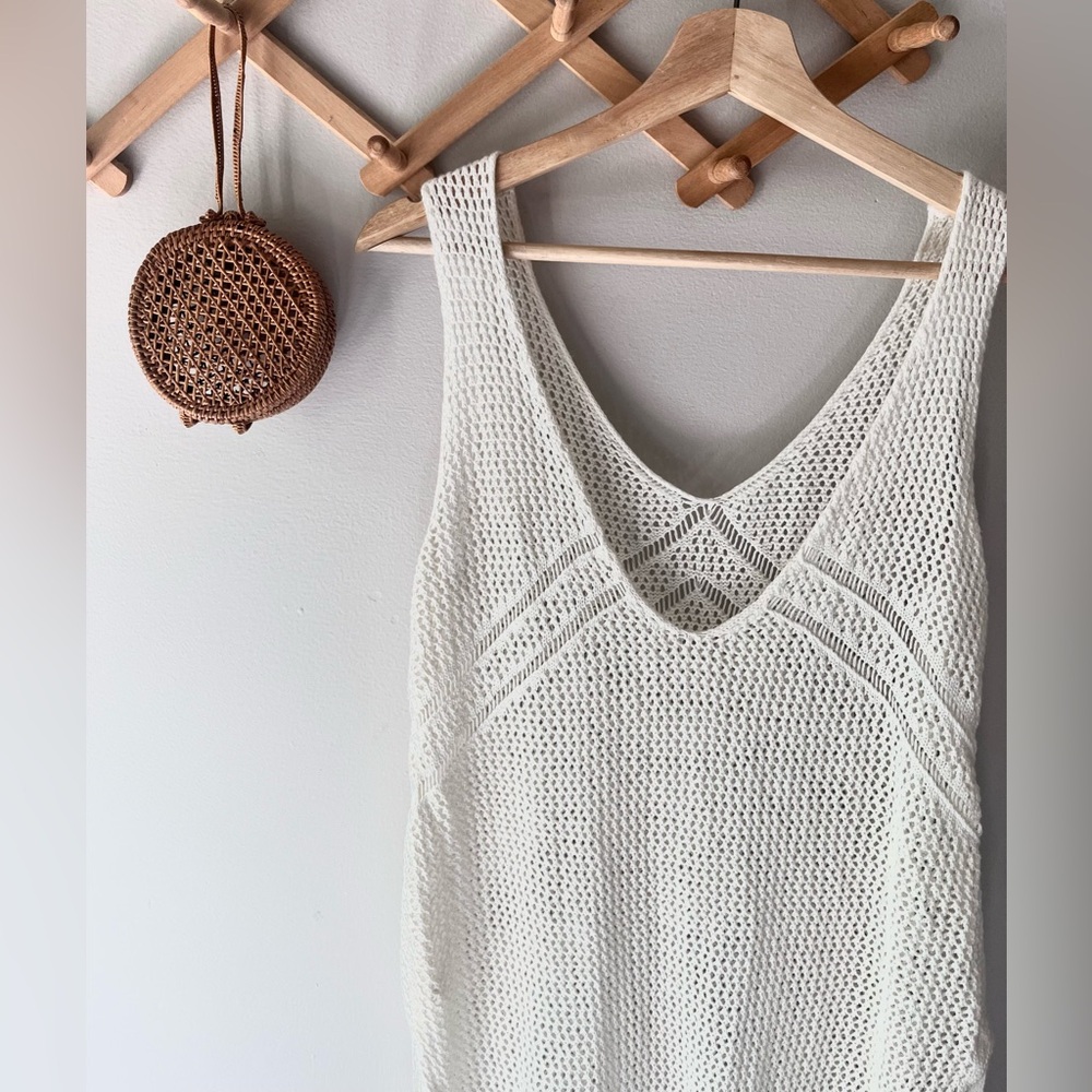 ✨ white crochet / knitted top ✨
